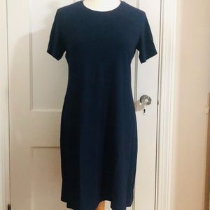 Theory knee length navy  T shirt dress size L